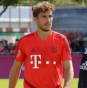 Archivo:Leon Goretzka Training 2019-09-01 FC Bayern Muenchen-2 (cropped)