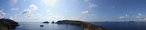 Archivo:Panorama Islas Columbretes P8200087 stitchb