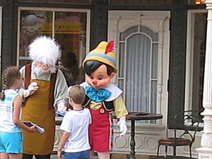 Archivo:Pinokio magic kingdom