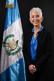 Retrato oficial de Adela de Torrebiarte, Diputada del Congreso (2020).jpg