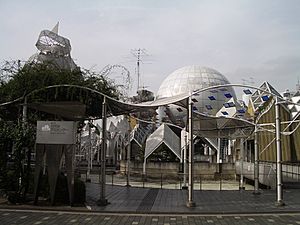 Archivo:Shonandai bunka center