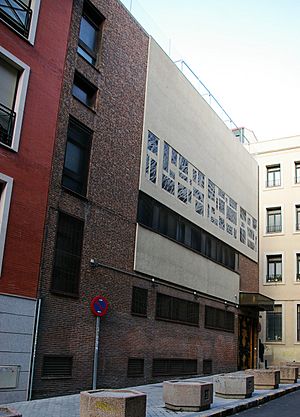 Archivo:Synagogue de Madrid