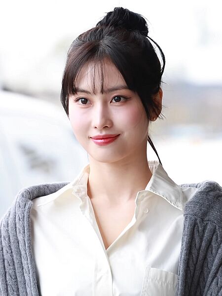 TWICE MOMO April 2024