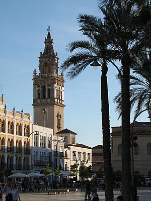 Archivo:Torre de Santa María (Écija)