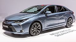 Toyota Corolla Hybrid Sedan, GIMS 2019, Le Grand-Saconnex (GIMS1338).jpg