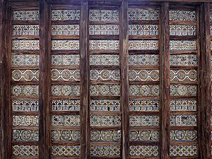 Archivo:Alfarje del claustro principal del Real Monasterio de Santa Clara de Sevilla