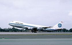 Archivo:Boeing 747-121, Pan American World Airways - Pan Am AN0076297