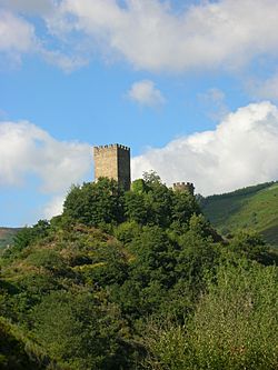 Archivo:Castillo de Doiras (Lugo)