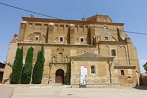 Archivo:Iglesia de Santa María, Frechilla 02
