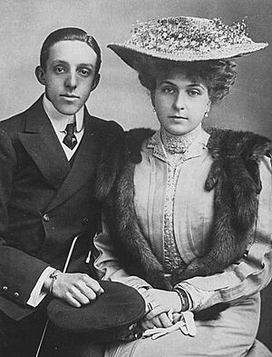 Archivo:King Alfonso XIII and Queen Victoria Eugenie of Spain