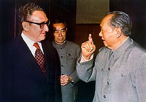 Archivo:Kissinger Mao