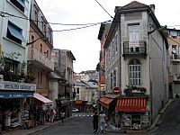 Archivo:Lourdes une rue