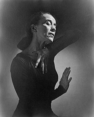 Archivo:Martha Graham 1948