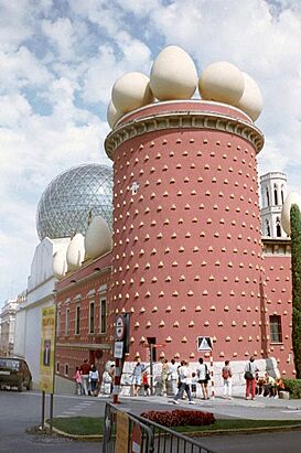 Musée Salvador Dali Figueres.JPG
