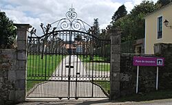 Pazo de Anzobre Arteixo.jpg