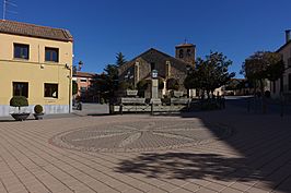 Plaza Mayor, Valverde del Majano.jpg