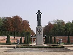 Retiro Park Jacinto Benavente Monument