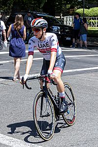 Archivo:Tadej Pogacar of UAE-Team Emirates (48068839377)