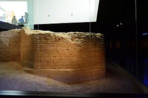 Archivo:Torre nonangular