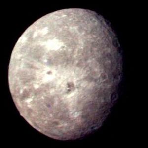 Archivo:Voyager 2 picture of Oberon