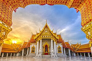 Archivo:01-วัดเบญจมบพิตรดุสิตวนารามราชวรวิหาร