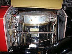 Archivo:1924Stanley740-boiler