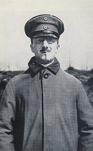 Archivo:Alfred Döblin 1916