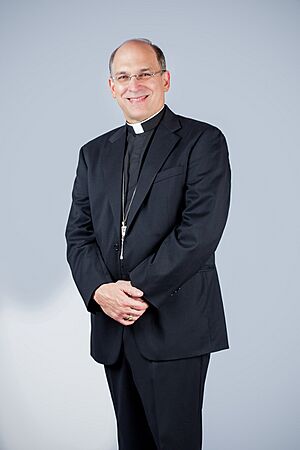 Archivo:Bishop Victor Masalles