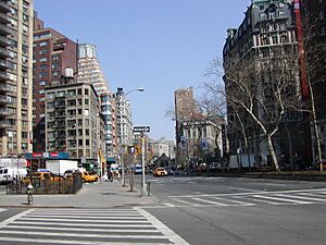 Archivo:Broadway Ansonia