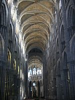 Archivo:Cathédrale de Rouen, nef