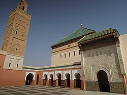 Archivo:Cour extérieure de la Zaouïa de Sidi Bel Abbès