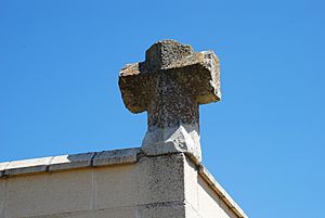 Archivo:Crucero en el Cementerio de Renedo de Valdavia