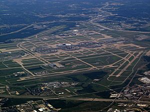 Archivo:Dallas - Fort Worth International Airport