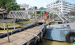Archivo:Ferry ghat at Srirampur