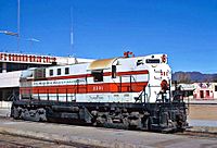Archivo:Máquina 2301, ferrocarril sonora-baja california (año 1975)