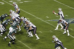 Archivo:Patriots on offense at Super Bowl XXXIX 1