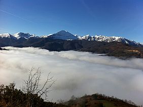 Archivo:Peña Rueda (2152 m). Parque Natural Las Ubiñas - La Mesa. Quirós. Asturias