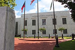 Pickens County Courthouse, Georgia 2015.JPG