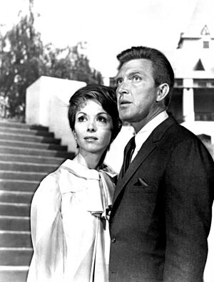 Archivo:Robert Lansing Dana Wynter The Man Who Never Was 1966