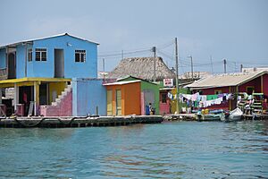 Archivo:Santa Cruz del Islote houses