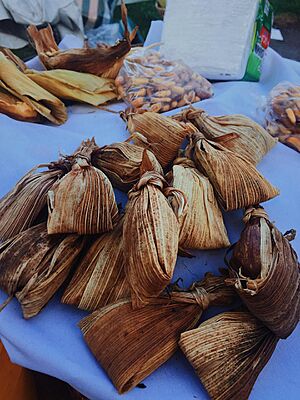 Archivo:Timbulos comida tipica