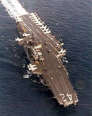 Archivo:USS Roosevelt CV-42 Med 1976-77
