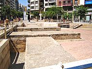 Archivo:València murada del segle XIV (Pl Pinazos)