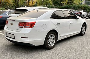 Archivo:0 Chevrolet Malibu (Epsilon II) 14
