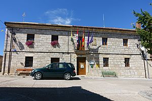 Archivo:Ayuntamiento de Vallejera