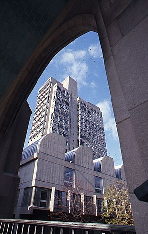 Archivo:Boston University (8609103615)
