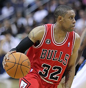 Archivo:C.J. Watson Bulls