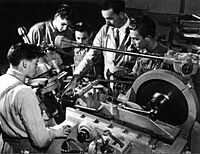 Archivo:Escuelas técnicas - ca 1945