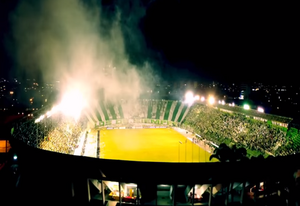 Archivo:Estadio Ramón Aguilera Costas de noche