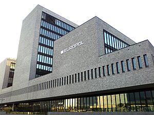 Archivo:Europol building, The Hague, the Netherlands - 931